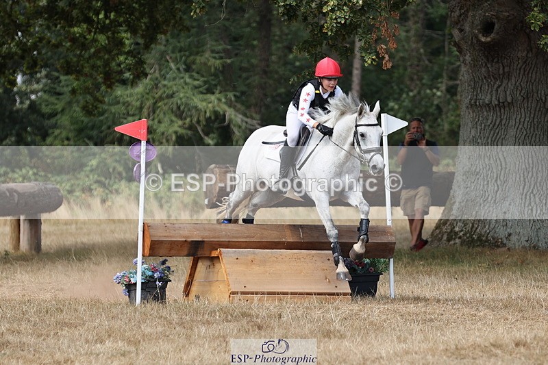 250824A-141707-38078 - 2162-Lydia.Jackson-Castlecoote.Storm