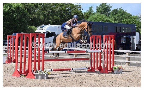 BPP_1106 - CLASS 4 FRI Newcomers/ 1.10m Open