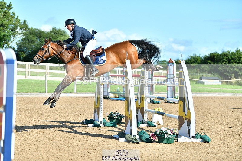 230723A-171304-13802 - Cls 8, 2 Star Medium 1.35m