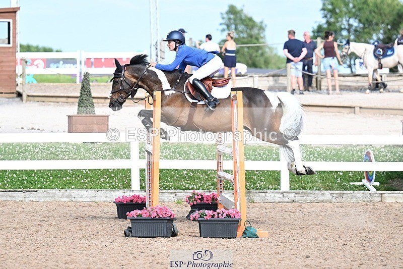 260627-175047-05867 - Cls 27 Foxhunter and 1.10m