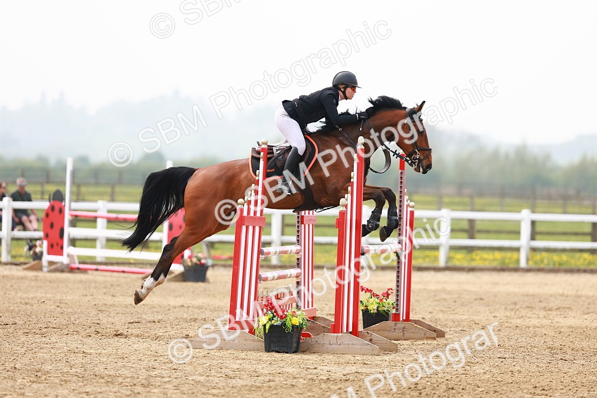  - Class 18 - Senior Newcomers - 1.10m