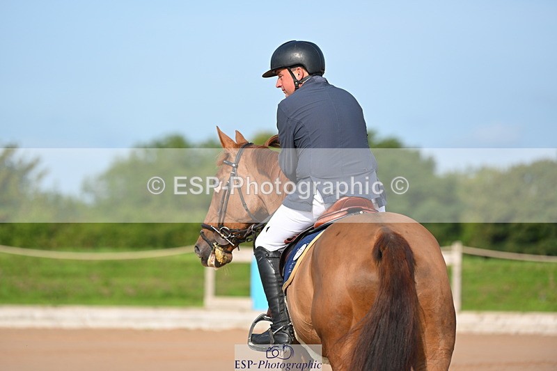 230721A-085626-04806 - Cls 2, 2 Star Small 1.30m