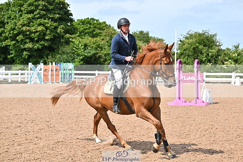 240619A-110519-00020 - Cls 1 British Novice and 90cm Open