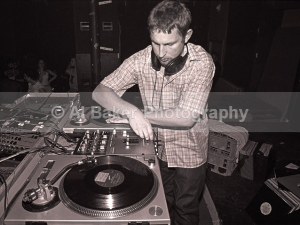 05 prime-cuts - Crossed Wires @ planet k manchester 24.03.00