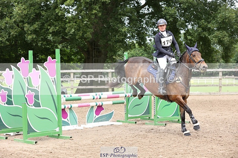 240803-133130-05581 - 170-Lolly_Meyer-LACKAGHMORE_VANDANGO