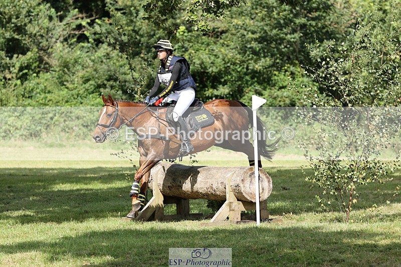 240825X-113733-32294 - 70cm XC 11.00 to 12.00