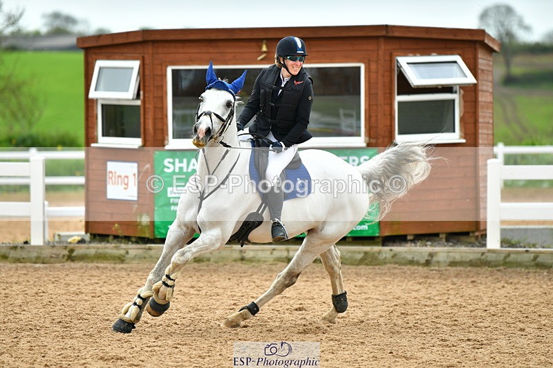 230507A-121712-07695 - Cls 42 95cm Amateur Quali