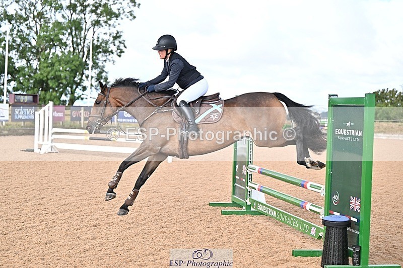 260819-102512-00037 - Cls 1 Clear Round