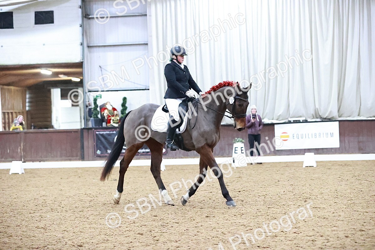 SBM_001701 - Class 9 - Novice 4