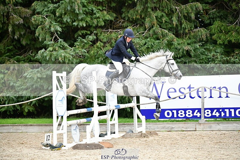 251004A-173413-02508 - Classes 12 & 13 90cm