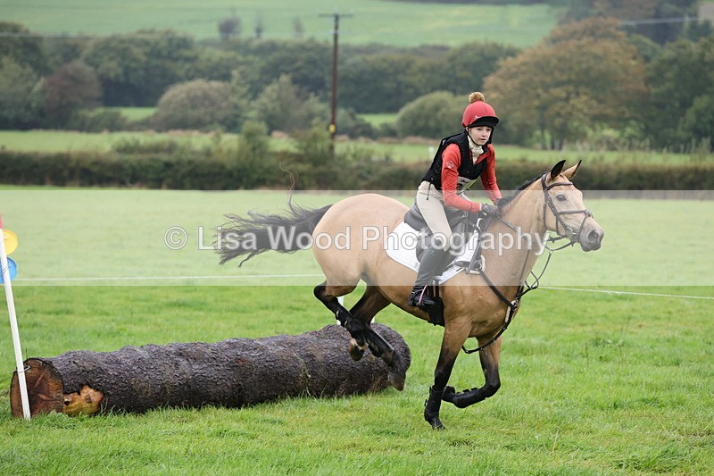 1X9A1720 - Class 2: 70cm: Log