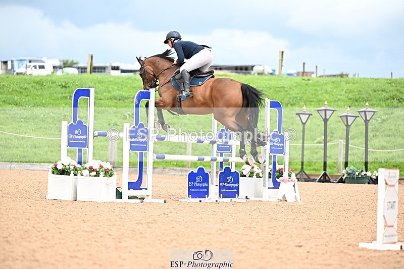 240726A-132110-01393 - Cls 3 Snr Foxhunter