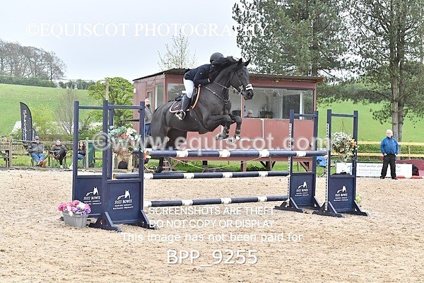 BPP_9255 - CLASS 30 SUN Senior Newcomers/ 1.10m Open