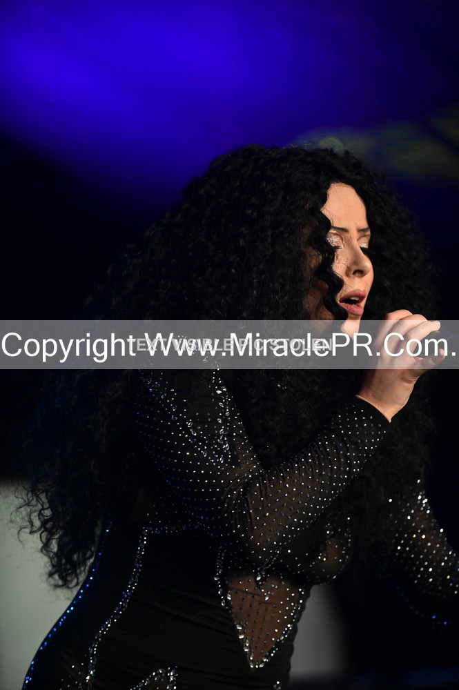 SH4_5994 - The Cher Experience