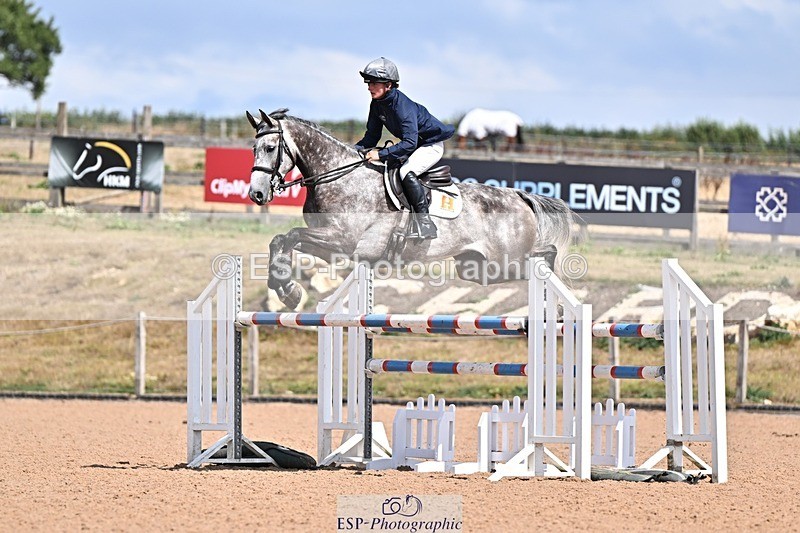 260819-142657-01092 - Cls 6 Foxhunter and 1.20m