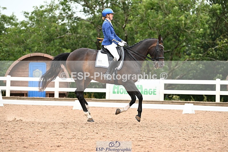 240815A-133840-01586 - 201-Natasha.Collings-Costello-Dovevale.Tender.Dove