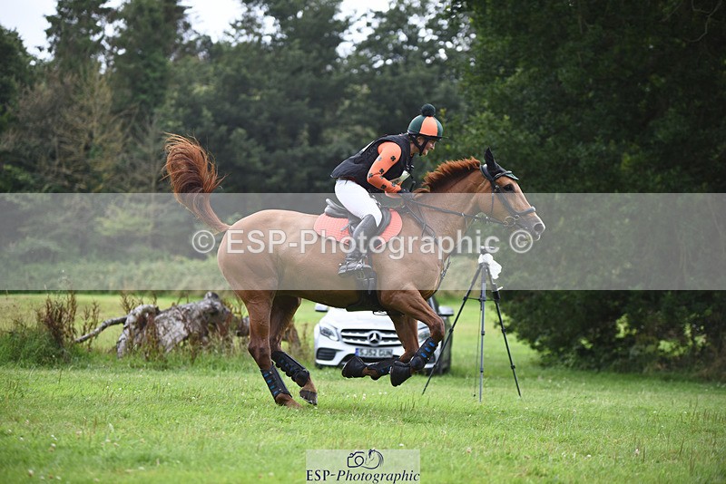 240804-163709-18628 - 620-Alana_Shapland-FOREVER_AUTUMN_DS