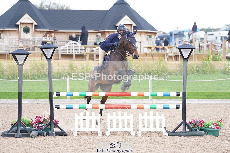 241005A-115644-04648 - SAT Cls 9 Snr Discovery &1m Open