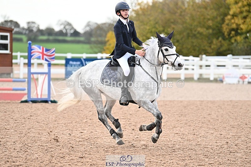 241117X-092135-03218 - Cls 05s A&B Pony Brit Nov & 80 Open