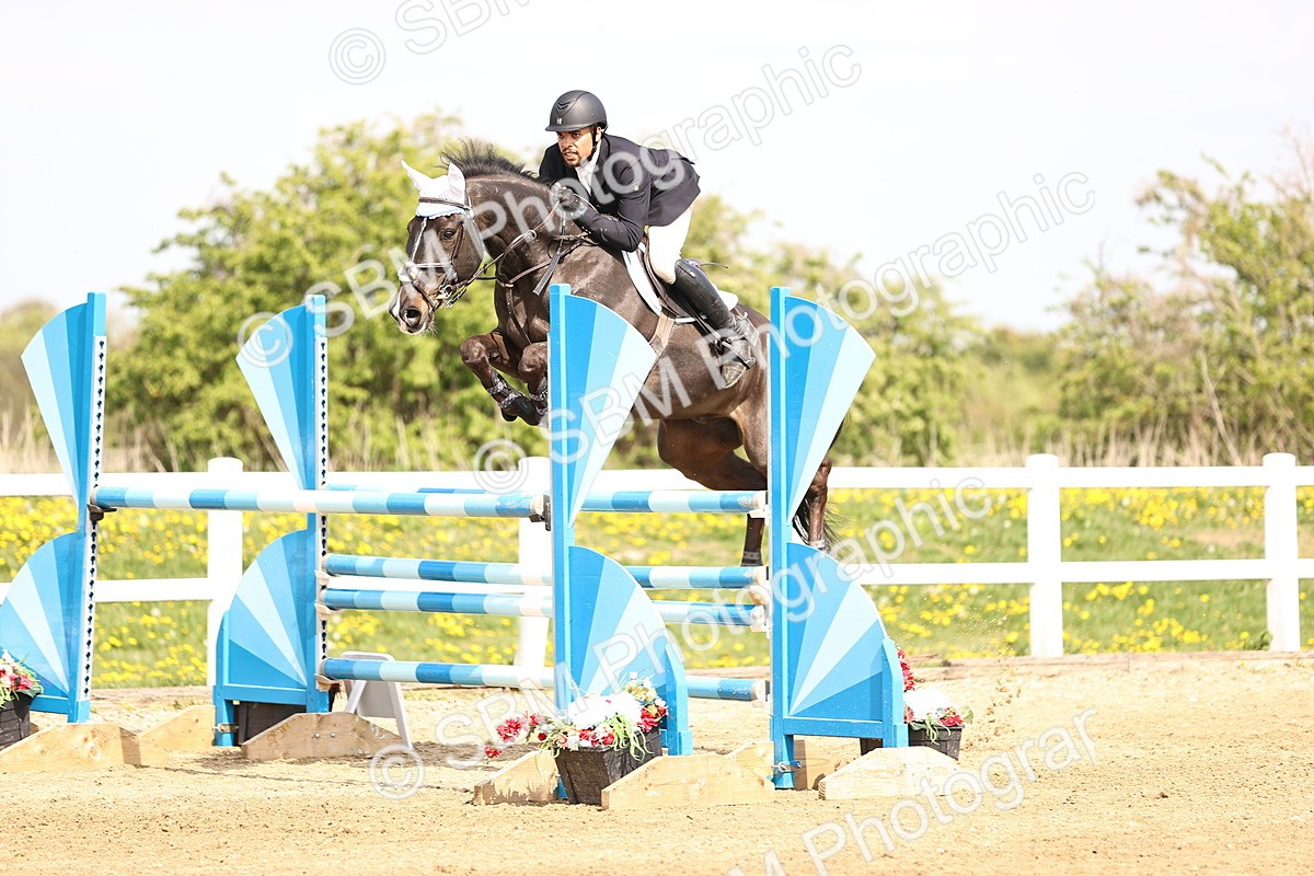  - Class 13 - Senior Foxhunter - 1.20m