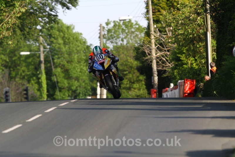 Peter Hickman* BMW / Ice Valley by Motorsave Trade - Tuesday Practice Solos
