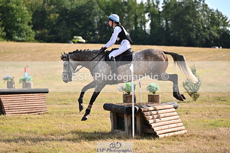 250803A-170110-17940 - R-806-Rosie.Murrish-KNOCKDOELODGE.SMUDGE