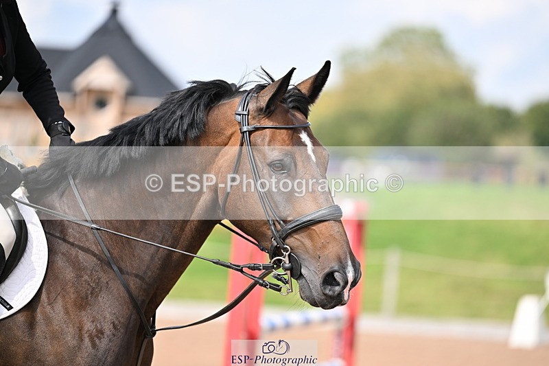 240828A-144303-00984 - Cls 4 Snr Newcomers and 1.10m Open