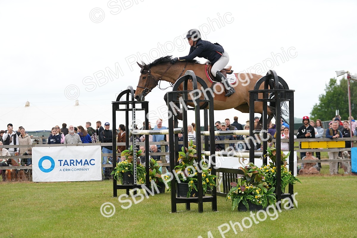 SBM_06448 - Class 202 - National 1.40m Open