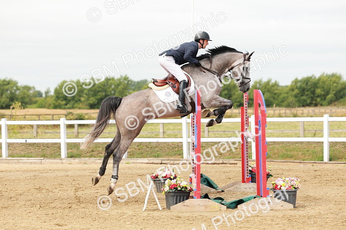 SBM_016880 - Class 20 - Senior Newcomers - 1.10m