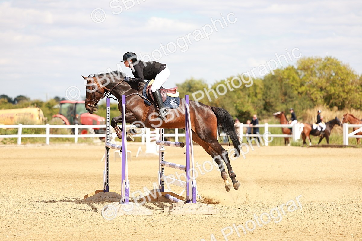 SBM_006633 - Class 4 - Senior British Newcomers - 1.10m