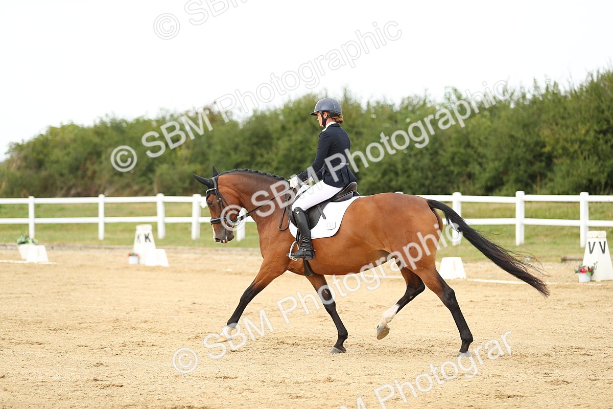 SBM_017885 - Class 14 - Novice 23 - 15.16-16.19