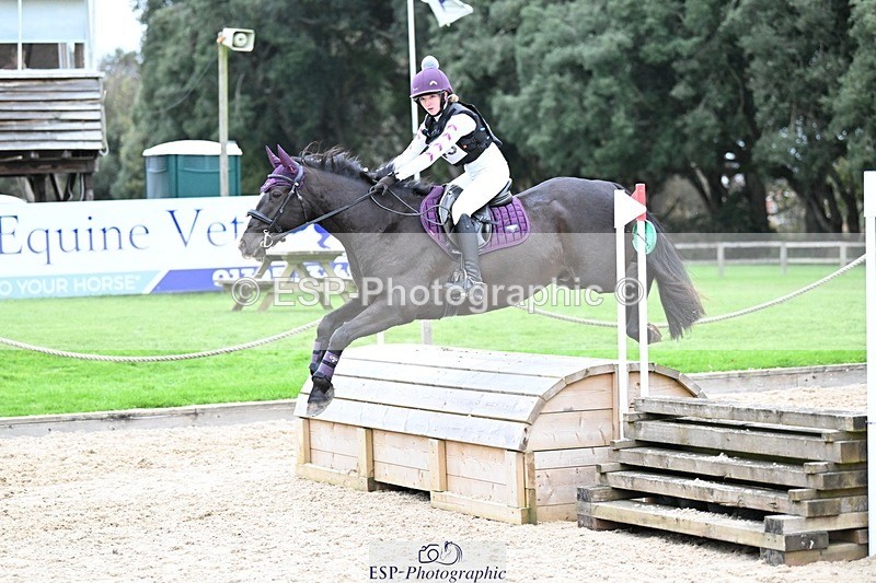 241117-144342-04696 - Cls 3 90-95cm 14.00 to 15.00