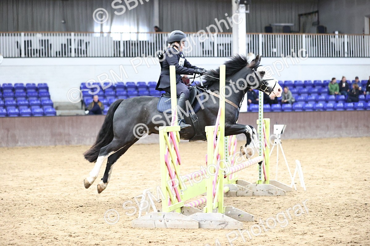 SBM_001593 - Class 5 - Henlow Veterinary Hospital 70cm