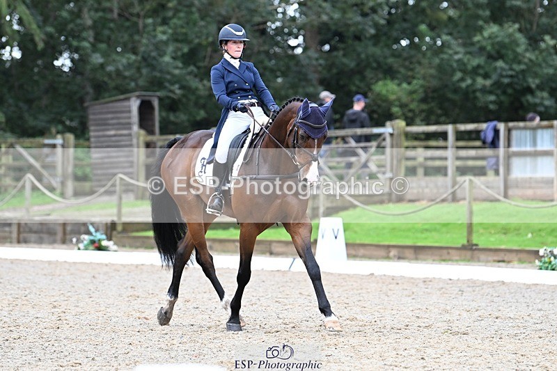 231019-122948-02783 - 045-HILDARE.REGARDE.MOI-Danielle.Mccormack-DR