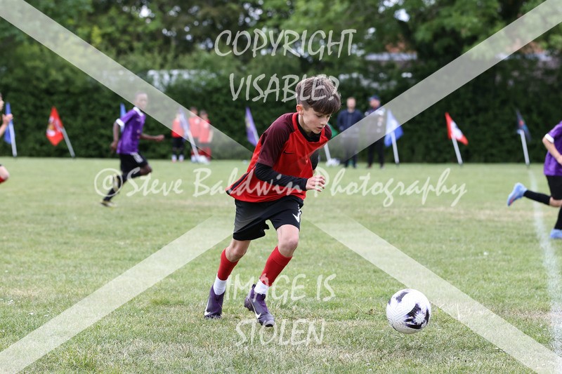 1DX31002 - Brook Field V Goddard Park