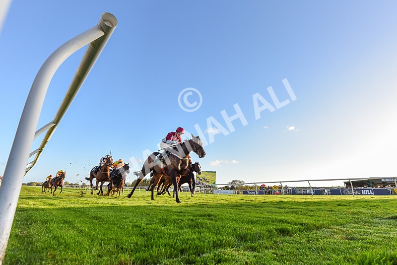 191024-Race 7-Vintage Clarets-8441 - Race 7