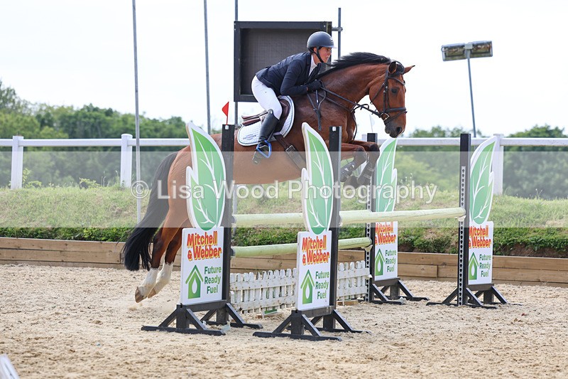 3E7A1082 - Class 13: Senior Newcomers/1.10m open