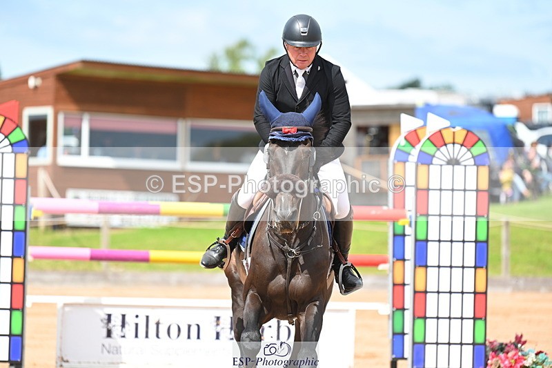 230721A-153103-07280 - Cls 10, 2 Star Big 1.45m Start to break