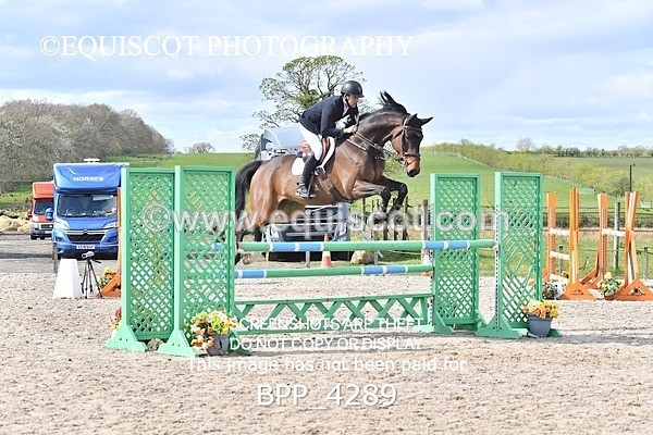 BPP_4289 - CLASS 8 FRI Senior Foxhunter/ 1.20m Open