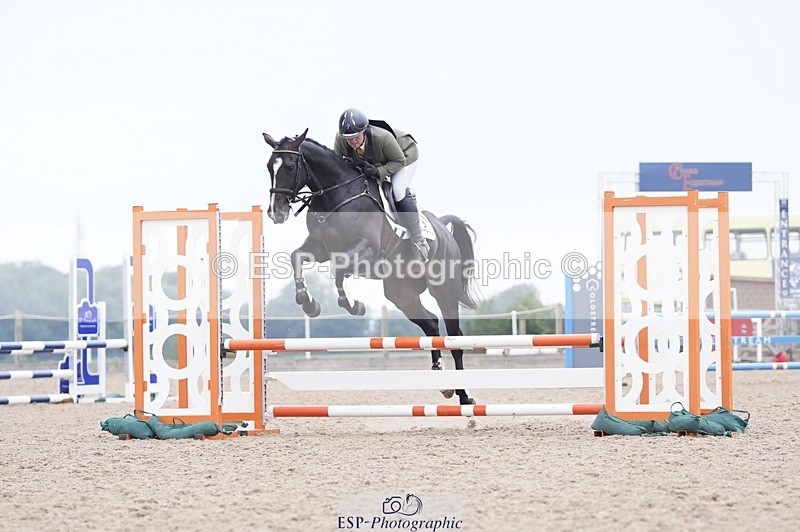 240831A-141120-04040 - 268-Lizzie.Luxton-SHANNONDALE.LUIGI