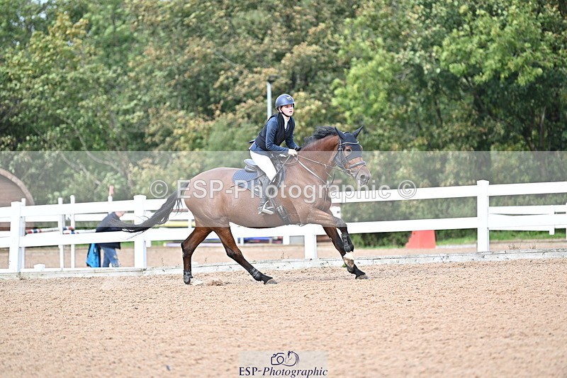 241004A-140251-02414 - Fri 11 1.10m amateur Quals