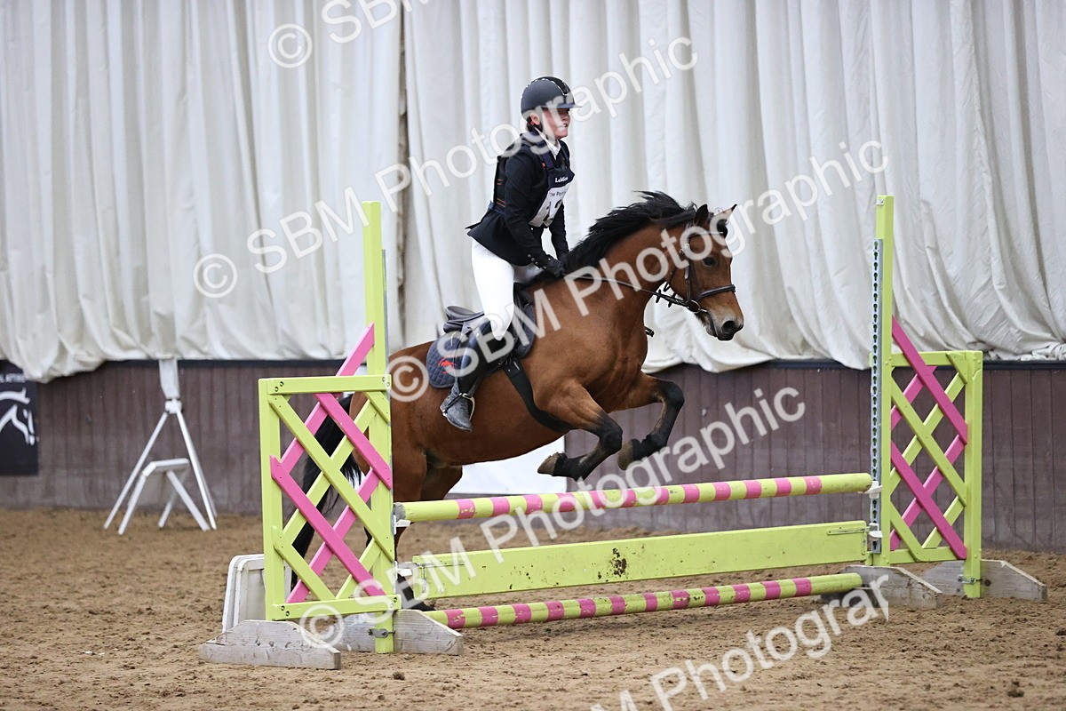 SBM_001461 - Class 5 - Henlow Veterinary Hospital 70cm