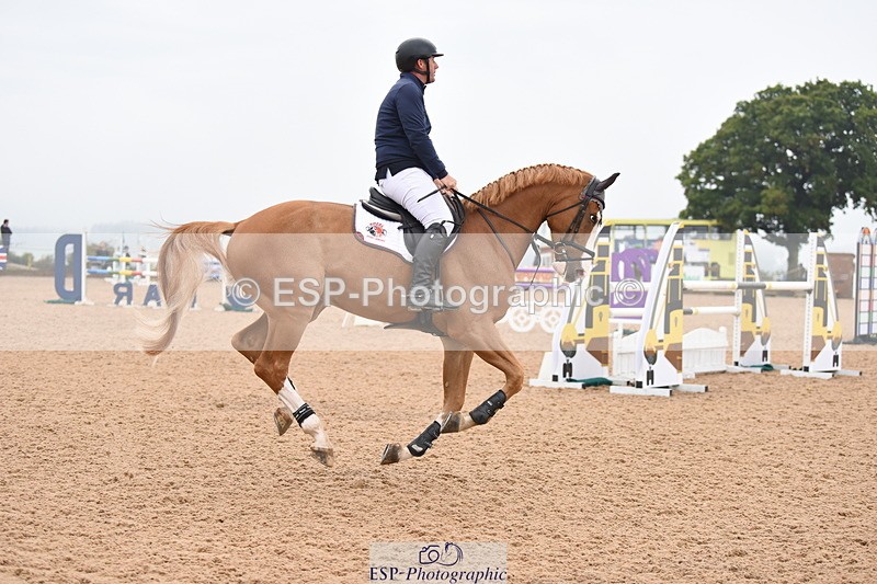 230916A-110154-03975 - Cls 14 Snr Foxhunter