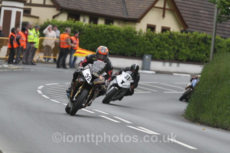 Stephen Thompson BMW / Bathams BMW - Wednesday Practice - Solos