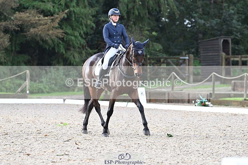 231019-100304-01319 - 030-MONBEG.SHELBY-Kat.Raybould-DR