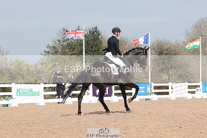 250404-112300-04939 - 093+097-Jennifer.Charleston+Gijs.Van.Vooren