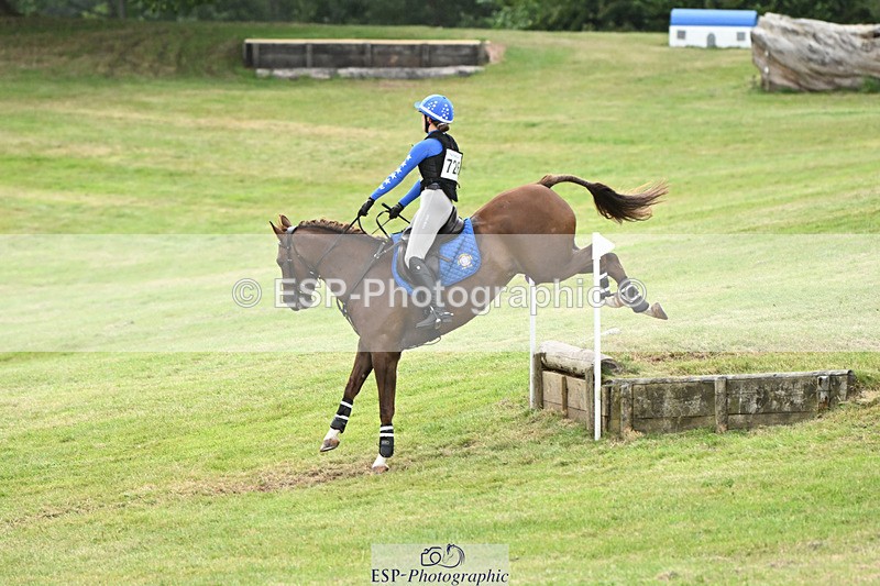 240825X-164936-37370 - 80cm XC 16.30 to 17.30