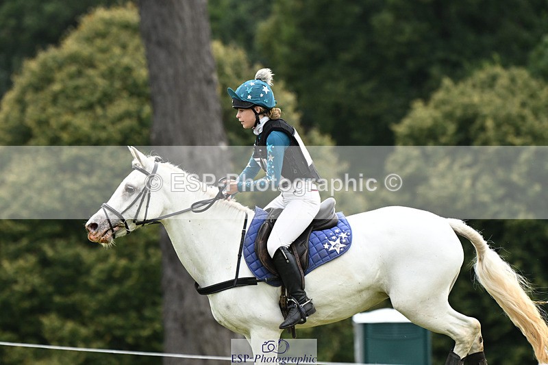 240825X-165702-37397 - 80cm XC 16.30 to 17.30