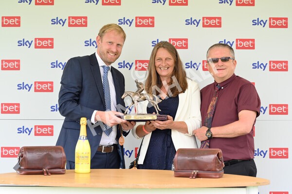 yr24072021r2-35 - Race 2 2.40pm Sky Bet Dash