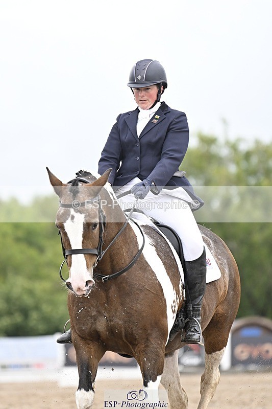 250907-123908-08096 - 080-Rebecca.MorrisSally.XIII